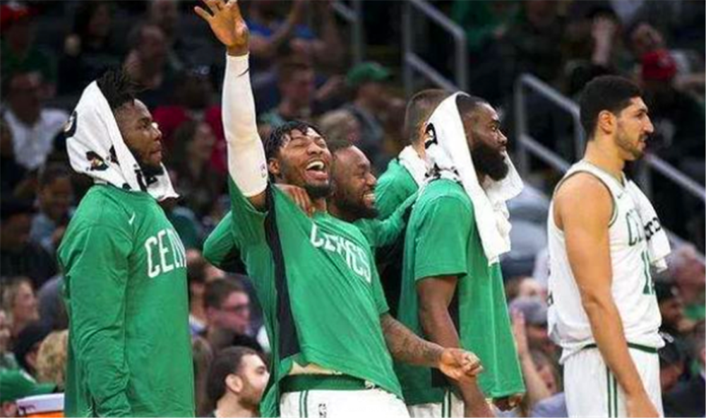 凯恩关键节点势不可挡，雄鹿带队取胜！